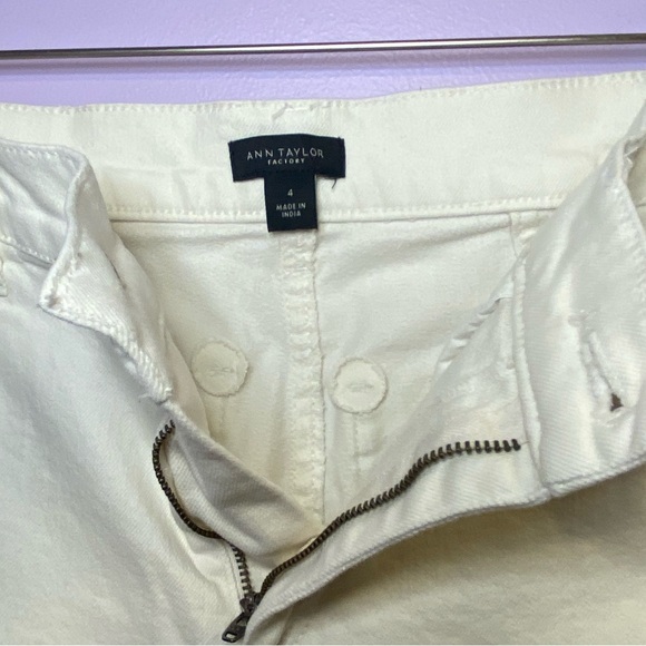⭐️BOGO⭐️ Ann Taylor Factory off white high-waisted, wide-leg, cropped jeans - Picture 7 of 11